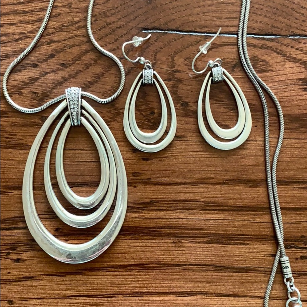 Brighton Meridian Swing necklace and earrings set